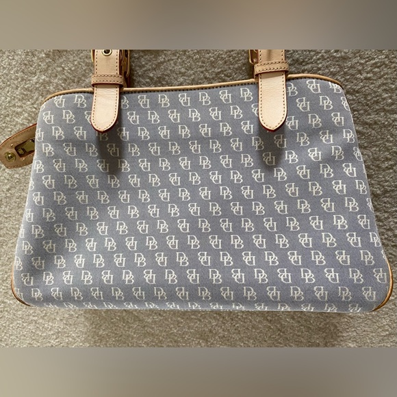 Dooney & Bourke Canvas Grey/ White Signature Buckle Satchel...